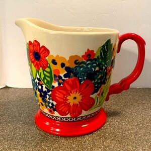 The Pioneer Woman: Large 1 Quart Measuring Cup w/ Beautiful Floral Designs
